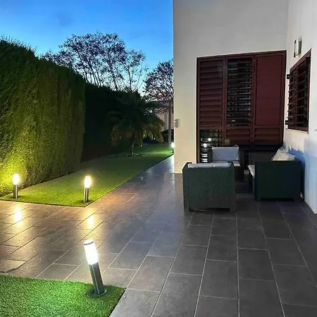 Modern 5-Bedroom Villa With Pool Montequinto Exterior photo