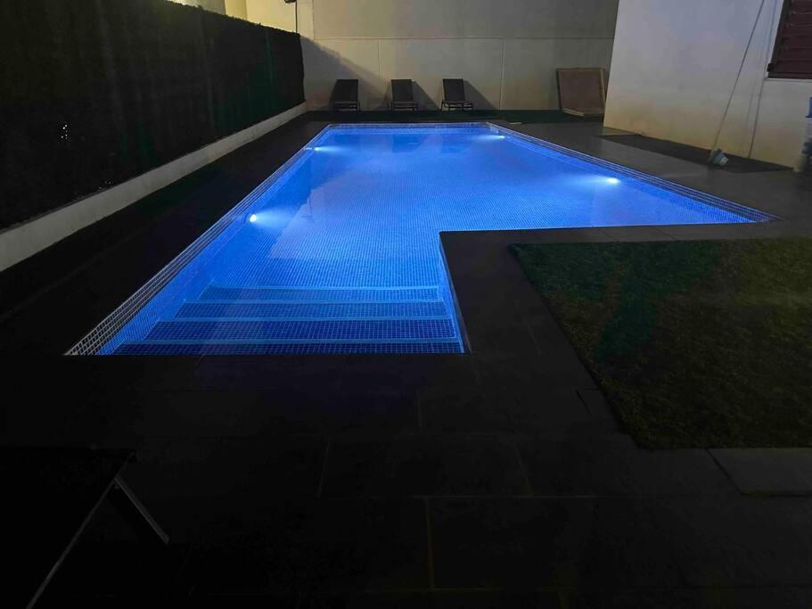 Villa Modern 5-bedroom With Pool Montequinto